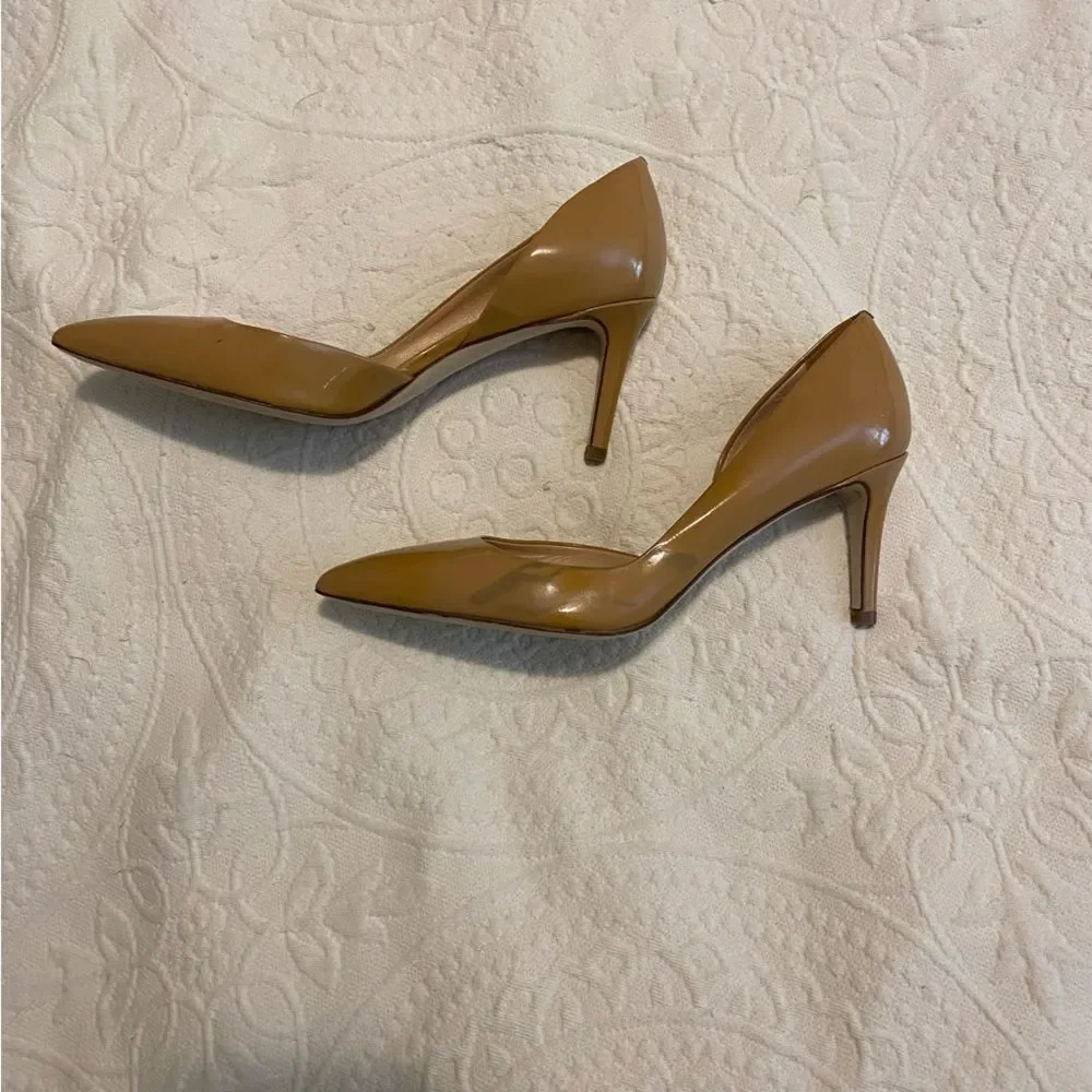 J. Crew size 7.5 Neutral Beige Pointed Toe Patent Leather Pumps Heels
